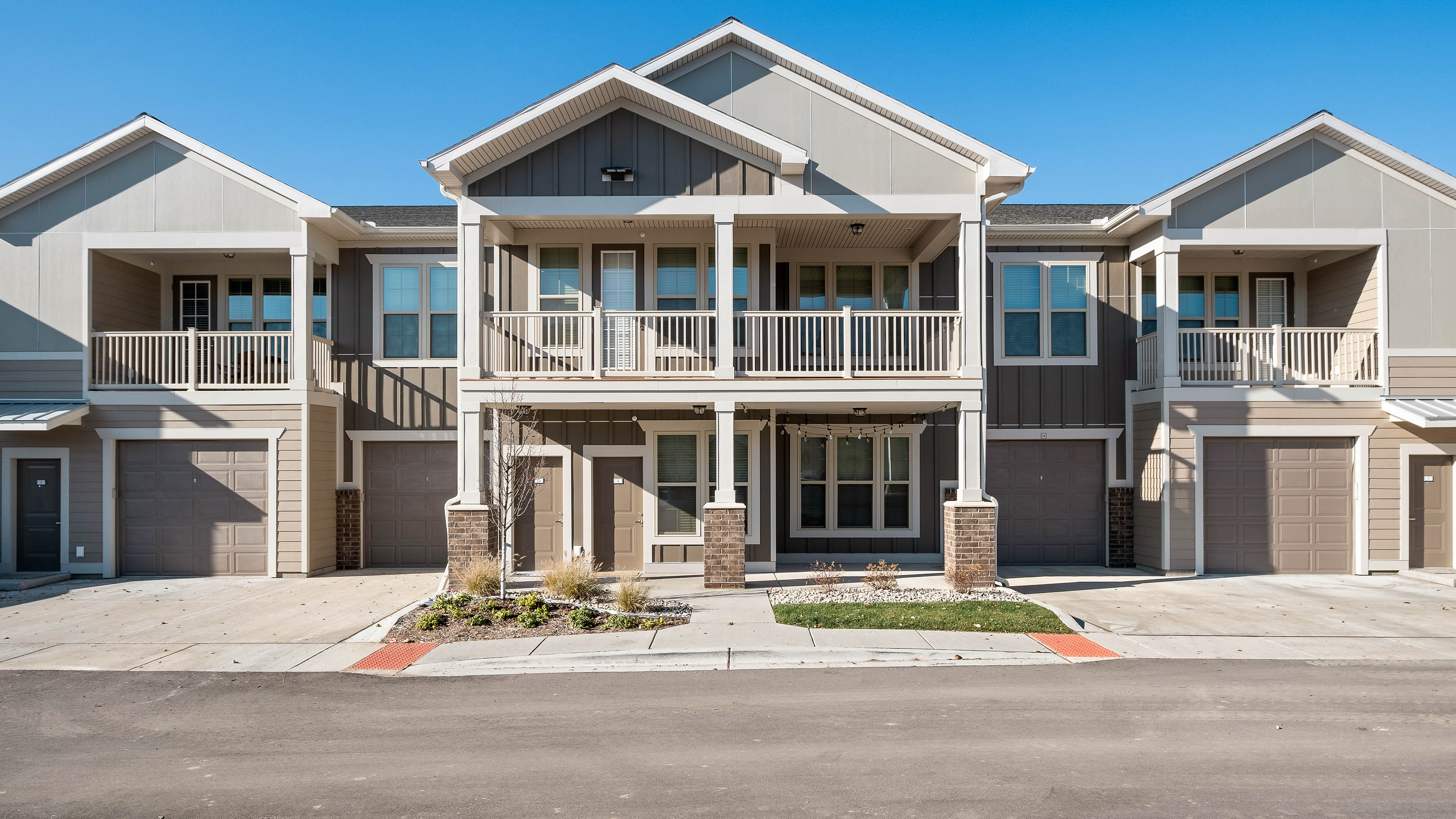 Photos of Springs at the Reserve Apartments in Wyoming, MI